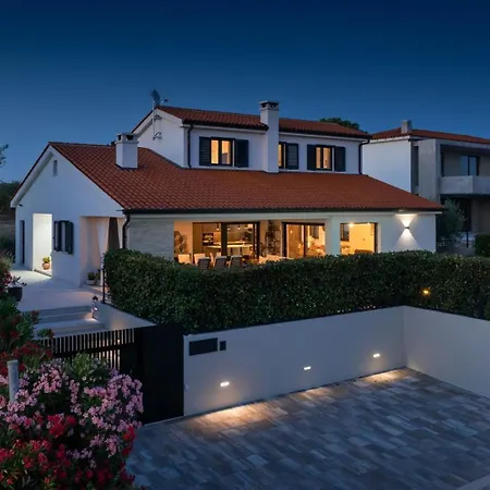 Laurentii וילה Sveti Lovreč Pazenatički